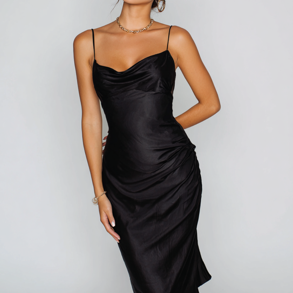 Simple Graduation Outfit Ideas That Look Classy and Effortless (Clean, Chic & Photo-Ready)