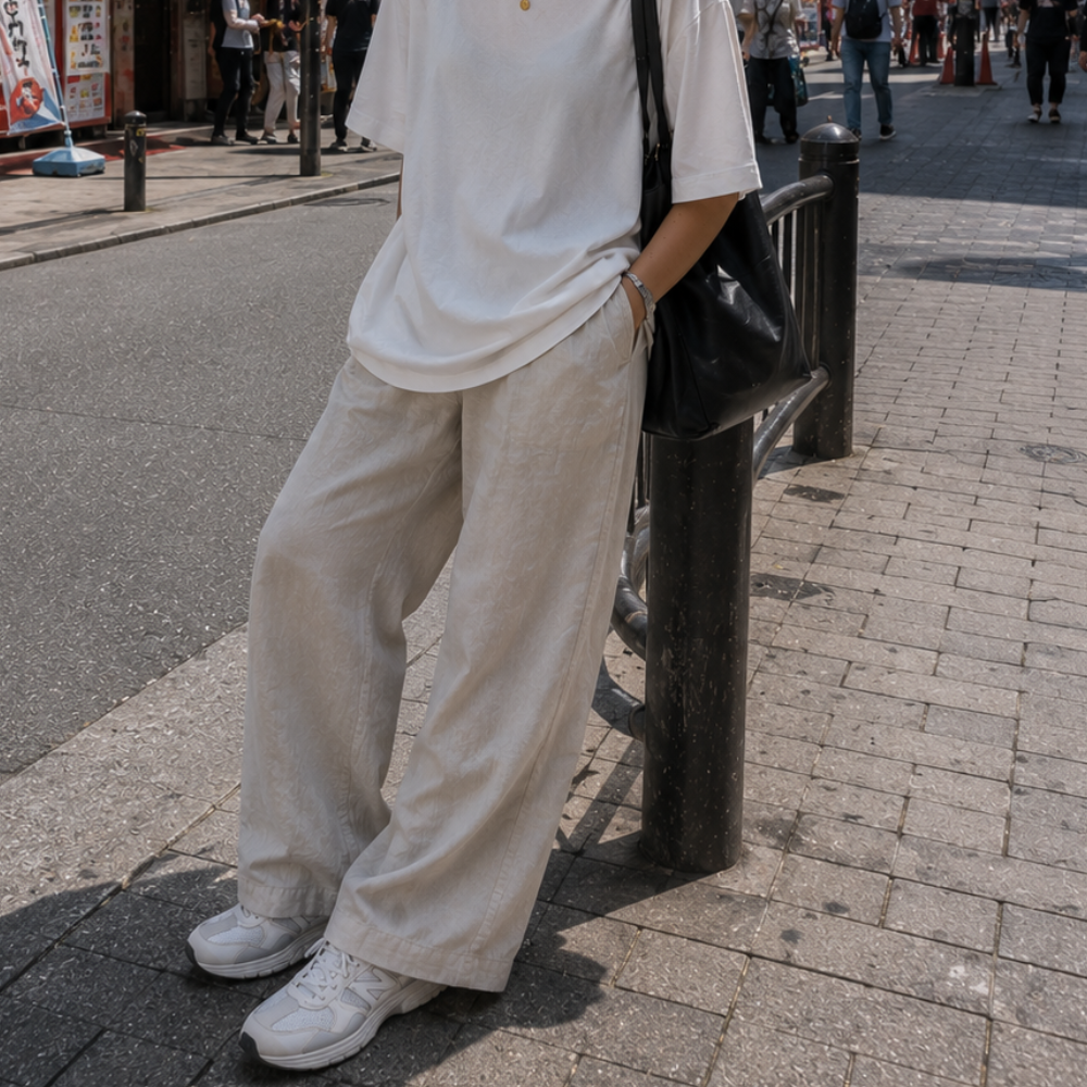 15 Summer Japan Walking Outfit Ideas with Sneakers (Light, Chic & Comfortable)